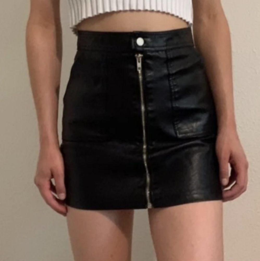 Brandy Melville Faux leather mini skirt